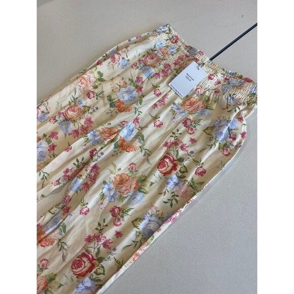NWT WeWoreWhat Smocked Flare Pants Vintage Drapes Sand Floral Small - Picture 2 of 5